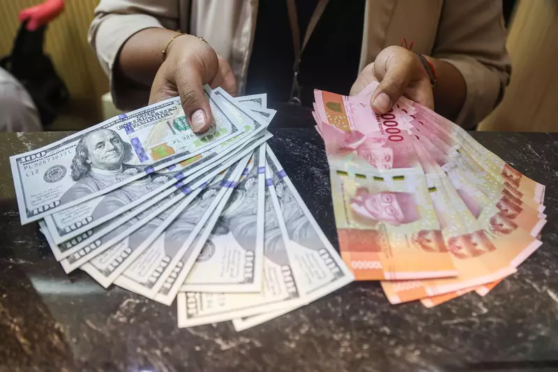 BI Perbesar Insentif Hedging hingga 30 Persen untuk Stabilkan Rupiah
