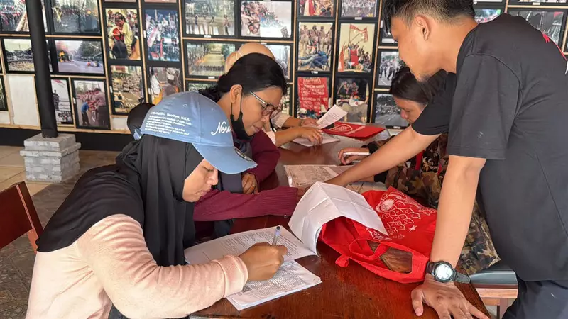 Cerita Pekerja Serabutan hingga Ojol Cari Solusi Agar Keluar dari Desil 6-10