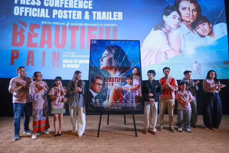 Debut Jadi Produser, Nikita Mirzani Bawa Beautiful Pain ke Bioskop Oktober Ini