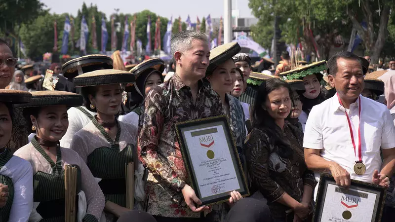 Dorong Pengenalan Warisan Budaya Kudus, Tari Lajur Caping Kalo Catat Rekor MURI