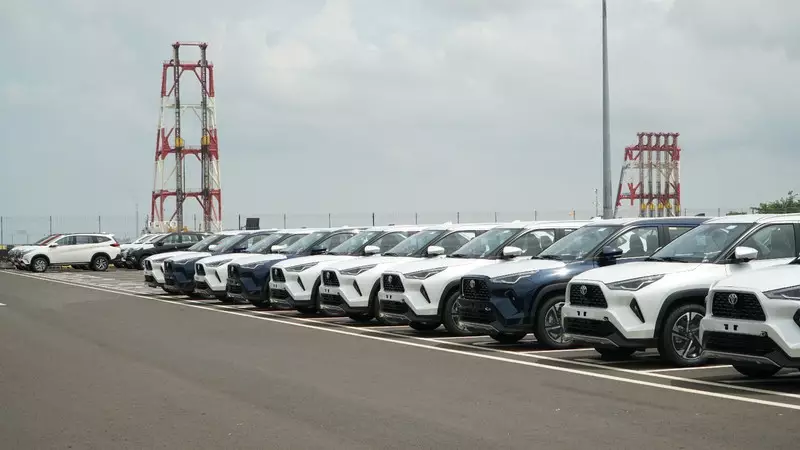 Ekspor Mobil RI Masih Fluktuasi, Toyota dan Mitsubishi Konsisten