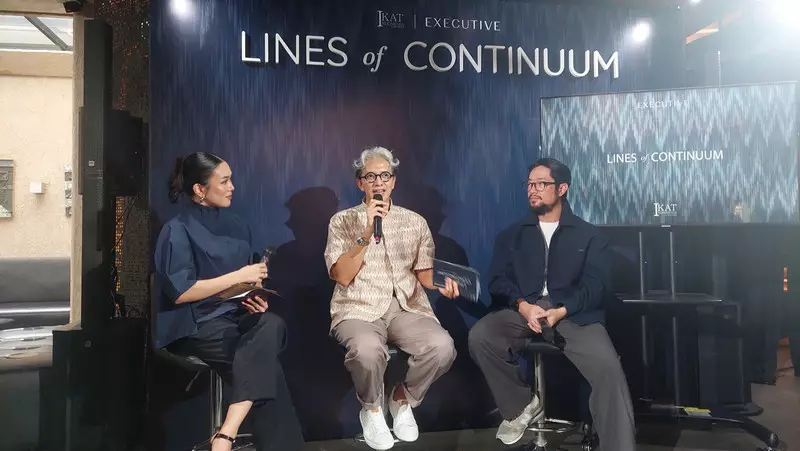 EXECUTIVE dan IKAT Indonesia Rilis Lines of Continuum, Tenun Bergaya Modern