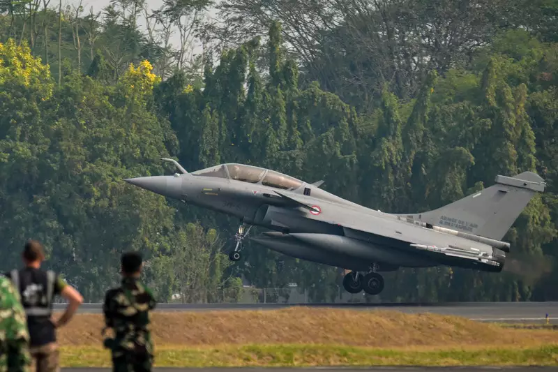 Foto: Rafale hingga Pesawat A400M Prancis Singgah di Lanud Halim