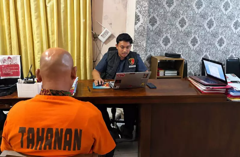 Guru Olahraga SMP di Situbondo Terancam Dipecat usai Diduga Cabuli Siswi Yatim