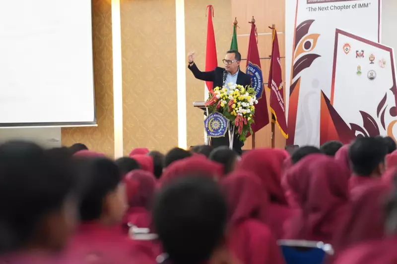 Hadiri ORDIK UM Surabaya, Wamendagri Bima Arya Ajak Mahasiswa Berkarakter Kuat