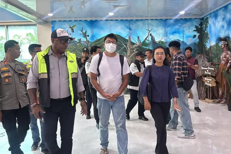 Imigrasi: WN China yang Tombak-Masak Penyu Akan Diproses Hukum di Sorong