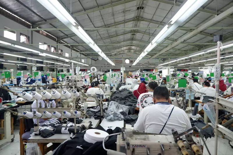 Industri Tekstil Bisa Bebas PPN Outsourcing, Restitusi Pajak Dipermudah