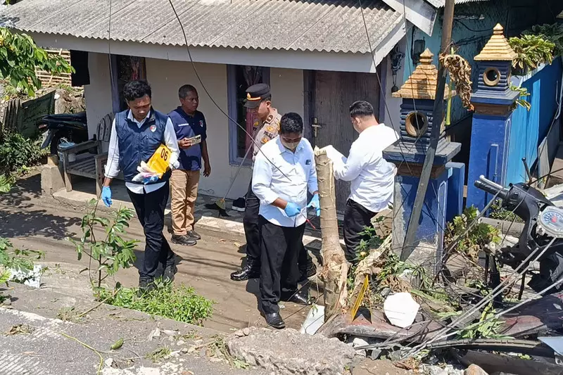 Istri Dibegal, Suami di Lumajang Kejar dan Tabrak Pelaku, 1 Orang Tewas