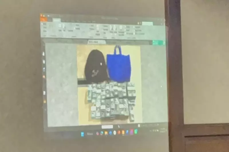 Jaksa Tunjukkan Uang USD 1 Juta di Sidang Yaqut, Disebut untuk Pansus Haji