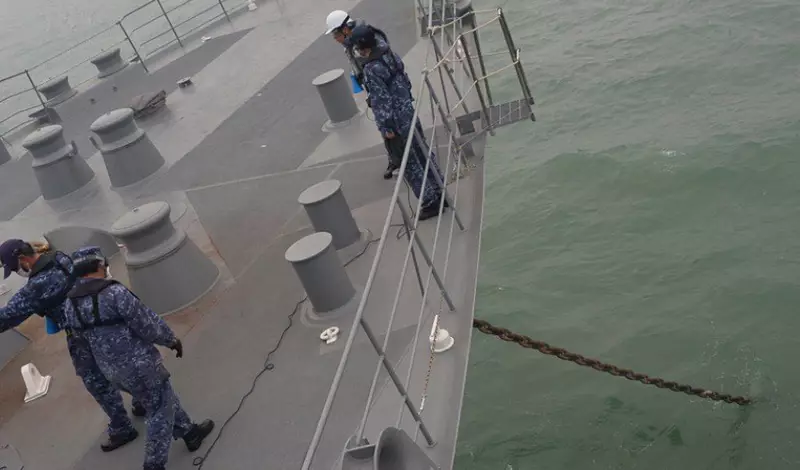 Kapal Jepang Geser ke Ketapang, Heli Chinook Siap Padamkan Karhutla
