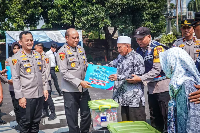 Kapolda Jabar Resmikan 4 Gedung Polres Bogor & Serahkan Bantuan Rumah Asri