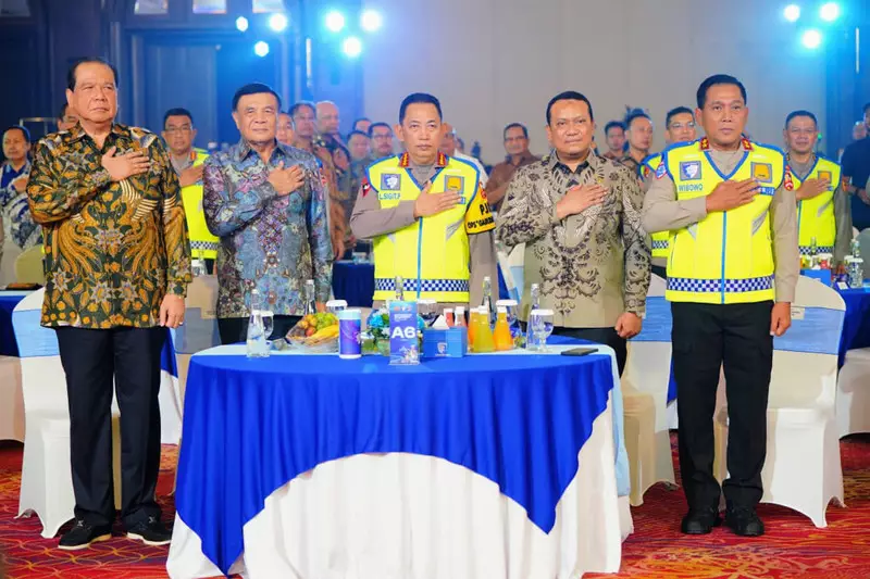 Kapolri Luncurkan STNK Digital dan Pembayaran Tilang Terintegrasi