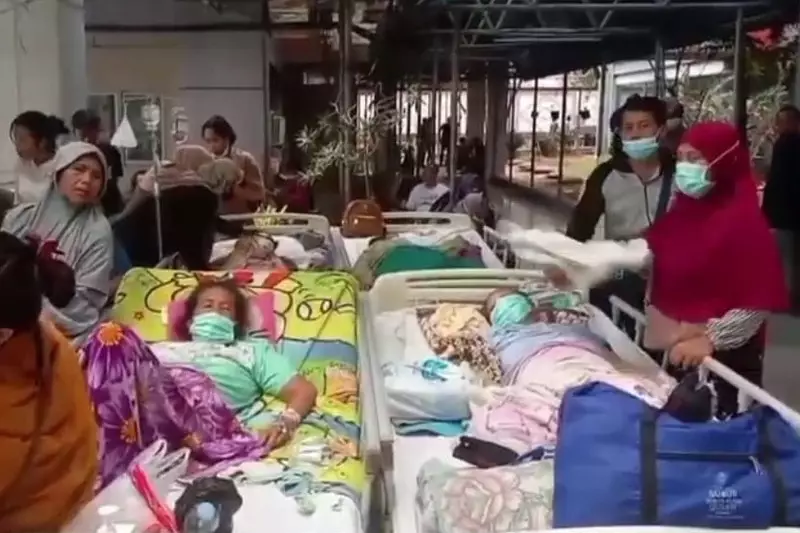 Kebakaran Ruang ICU RSUD Bekasi, Pasien Dievakuasi ke Luar Gedung