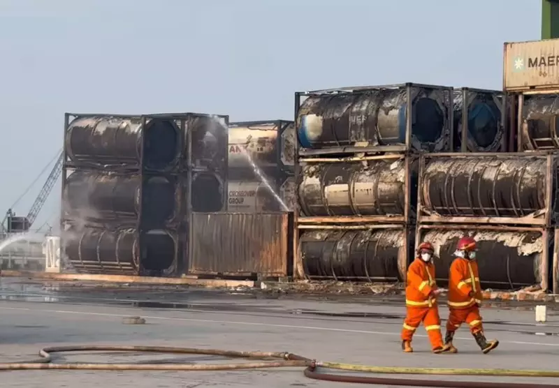 Kebakaran Sempat Landa Pelabuhan Tanjung Priok: Sejumlah Kontainer Hangus