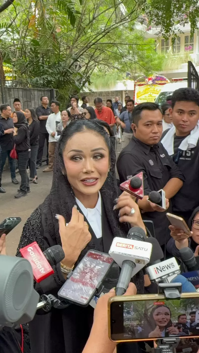 Kris Dayanti dan Kenangan Mahadaya Cinta Karya Guruh Soekarnoputra