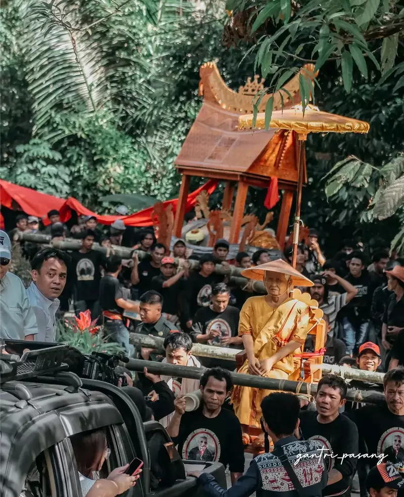 Menjaga yang Telah Pergi: di Toraja, Kematian Tak Selalu Berarti Perpisahan