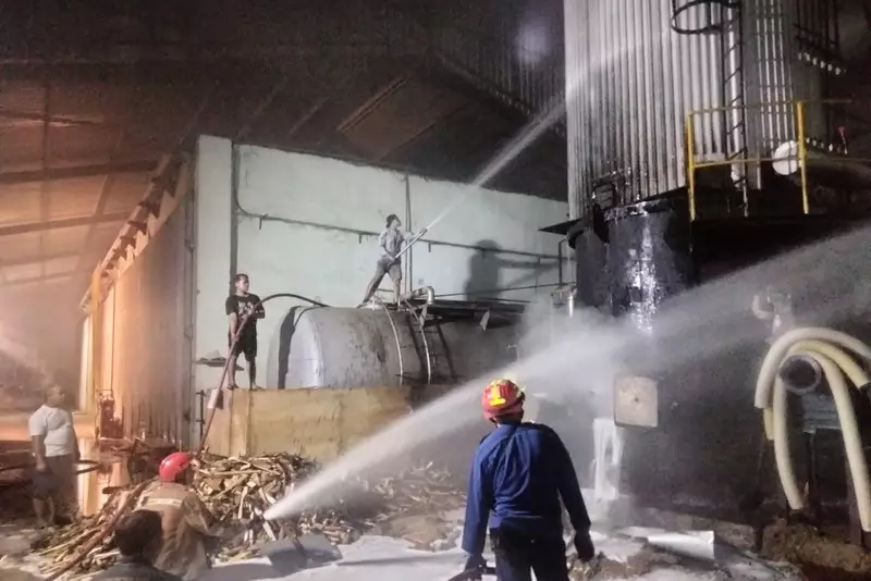 Pabrik Mebel Milik Keluarga Jokowi di Sragen Terbakar