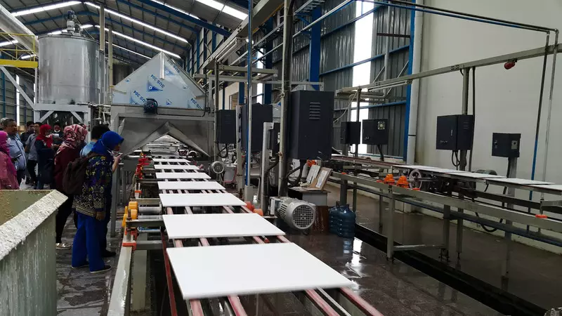 Pasokan Gas Dipangkas, Industri Keramik & Kaca Berpotensi Kurangi Produksi