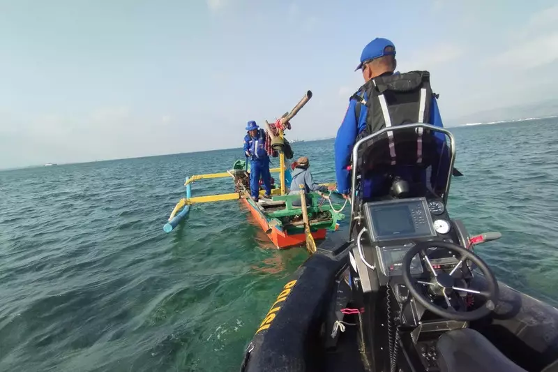 Penumpang Kapal Terjatuh di Perairan Gilimanuk, Tim SAR Lakukan Pencarian