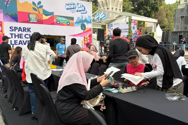 Pertamina Ajak Peserta Road to Pertamina Eco Run Fest 2026 Olah Sampah Bersama