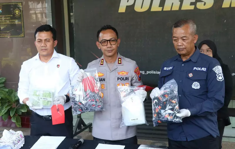 Polres Malang Gagalkan Penyelundupan 1,1 Kg Sabu dari Jakarta, 1 Pelaku Diciduk