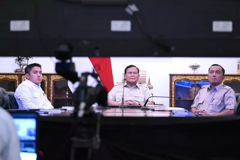 Prabowo Ratas Virtual Bahas Karhutla: Tak Boleh Ada Lagi Pembakaran