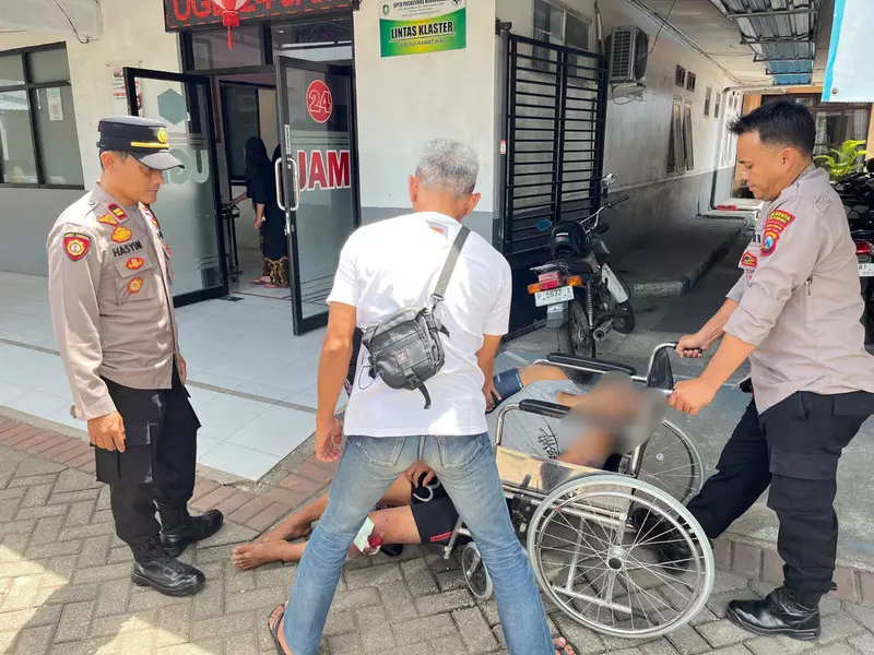 Pria di Banyuwangi Curi Jeruk Nipis Tewas Dihajar Massa