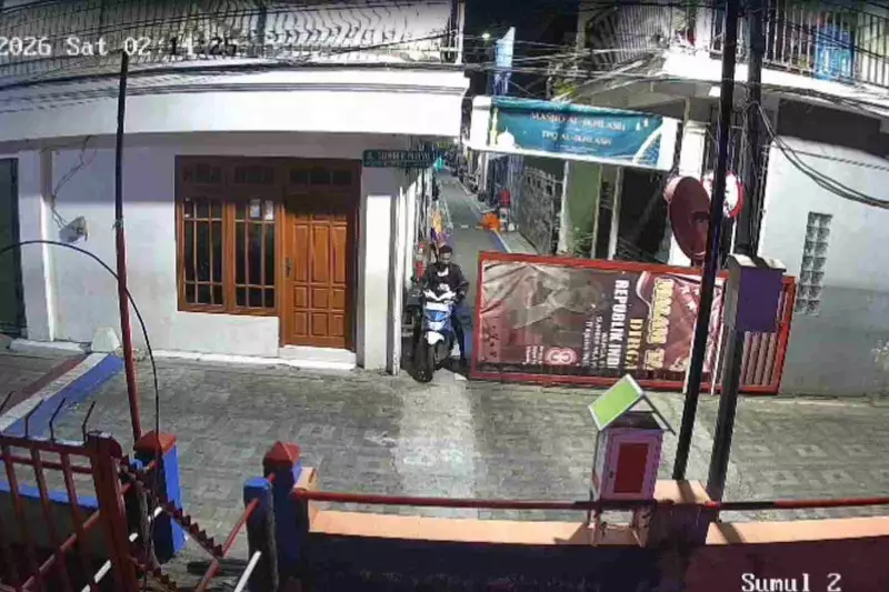 Pria di Surabaya Curi Motor Warga di Perumahan, tapi Tinggalkan Motor Sendiri