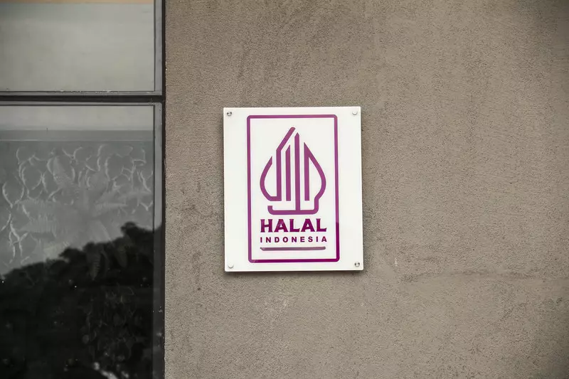 Produk Impor Tetap Boleh Masuk, tapi Harus Bersertifikat Halal saat Diedarkan