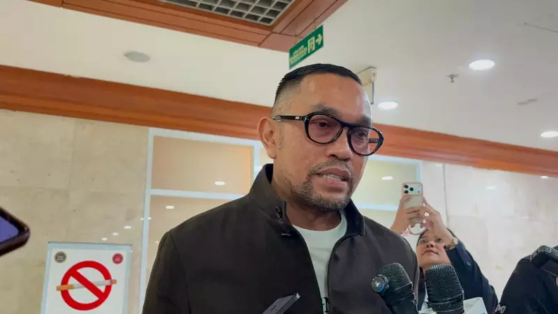 Sahroni Minta Pria yang Tendang Wanita di Mal Jakpus Dihukum Berat: Pidanakan