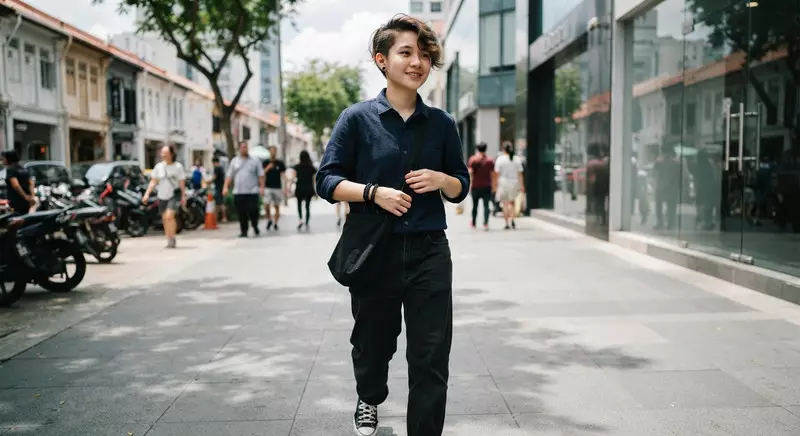 Sekali Lihat Langsung Menghakimi: Mengapa Kita Sulit Lepas dari Bias Gender?