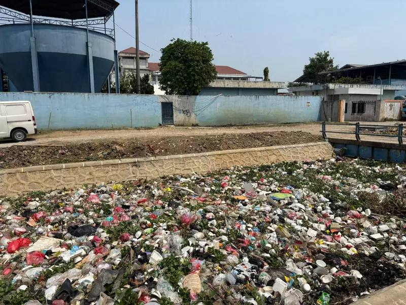 Sempat Terkendala Biaya, PDAM Babelan Angkut Sampah di Kali Pekan Ini