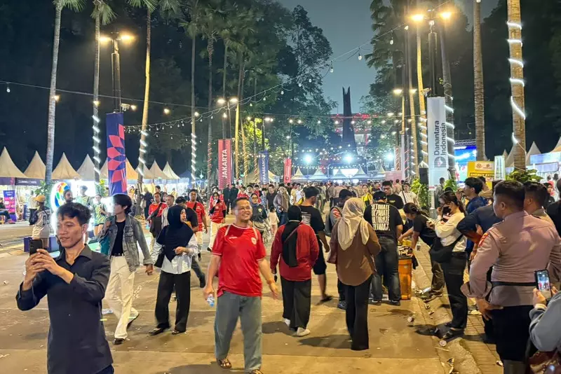 Suporter Tinggalkan GBK usai Laga Indonesia Vs Malaysia, Lalin Ramai Lancar