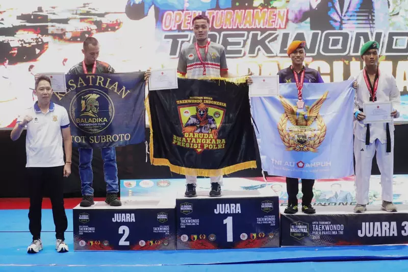 Tim Taekwondo Garbha Presisi Polri Raih Juara Umum 1 Piala Panglima TNI 2026